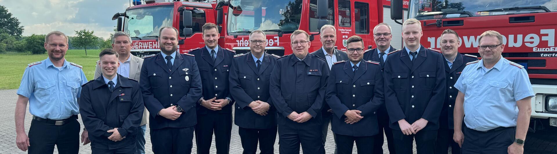 Alle geehrten und beförderten Mitglieder der Gnarrenburger Feuerwehr.