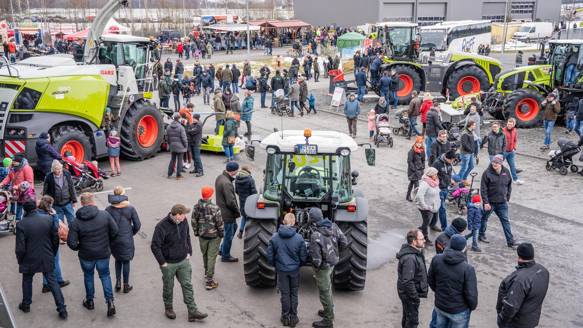 Am 9. und 10. März zeigt sich Fricke in Heeslingen, Zeven und Bockel von seiner bunten Seite mit modernsten Fahrzeugen und Maschinen, technischen Innovationen und einem abwechslungsreichen Programm für die ganze Familie.