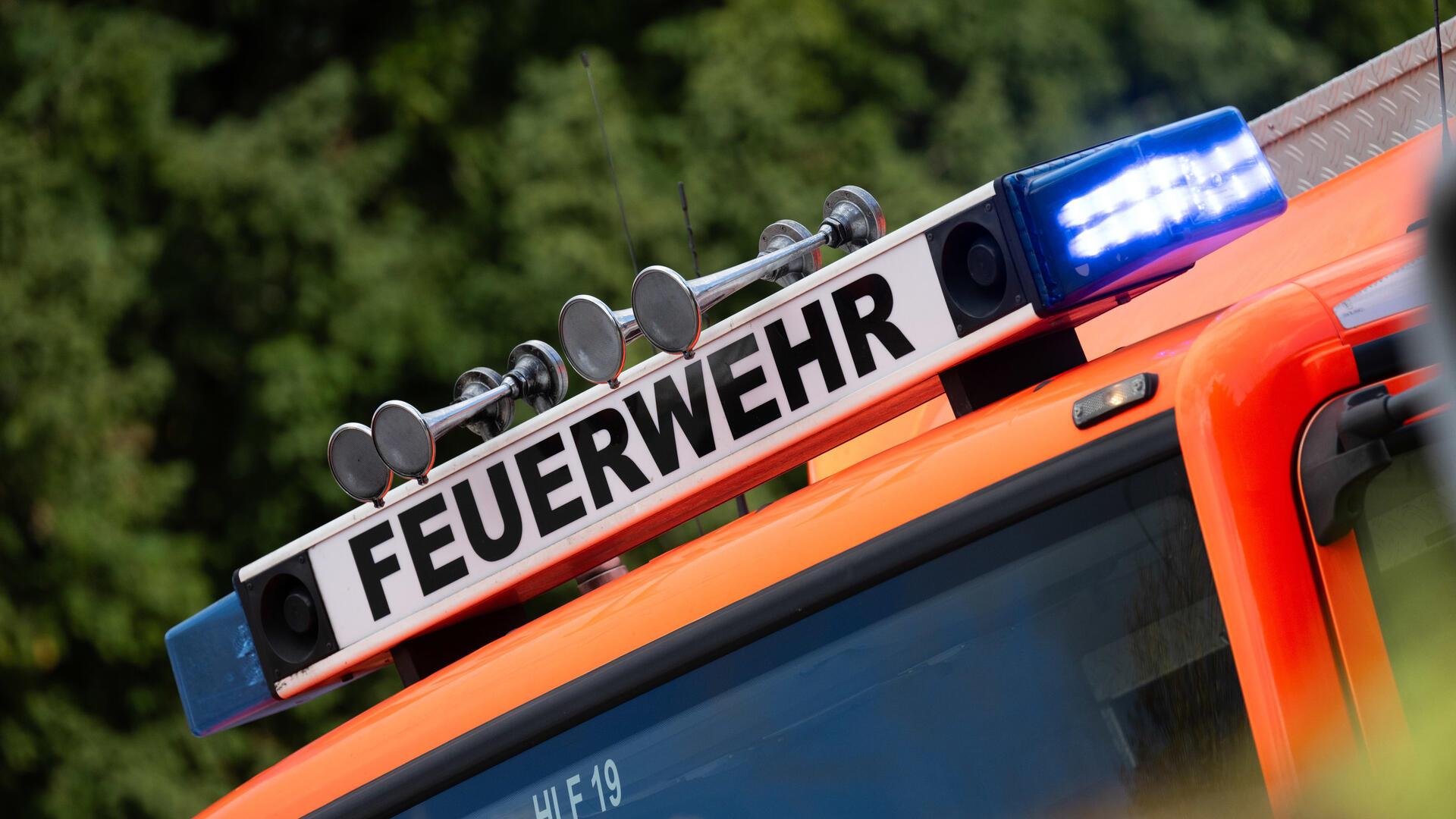 Am Nachmittag wurde der Feuerwehr eine Person im Wasser gemeldet.