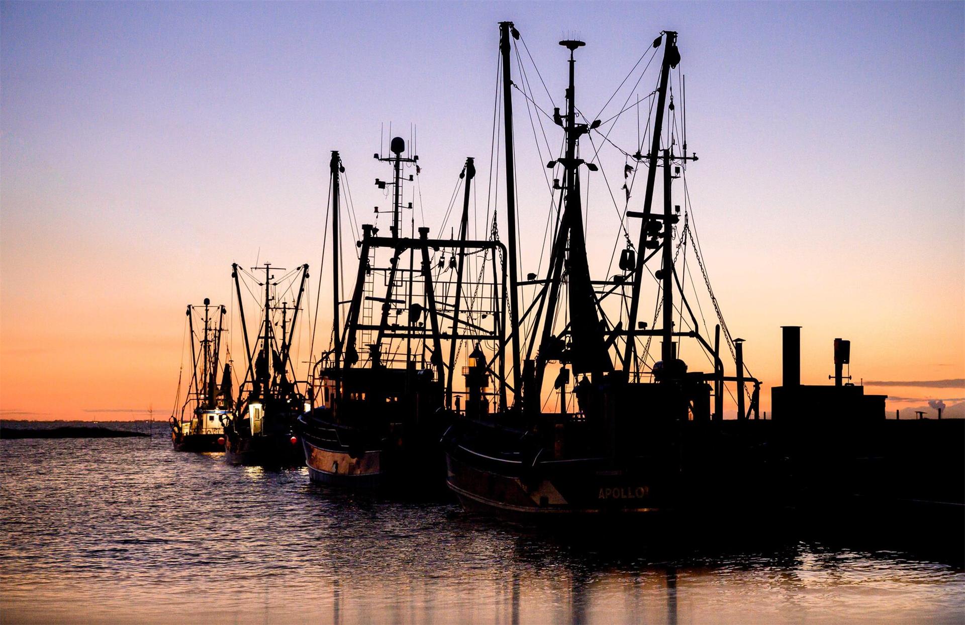 Der malerische Kutterhafen im Nordseebad Wremen.