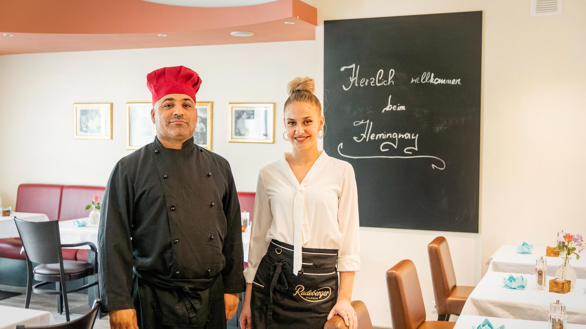 Atef Salami ist neuer Koch und Chef im „Hemingway.“ Der Service obliegt Valeria Runge.