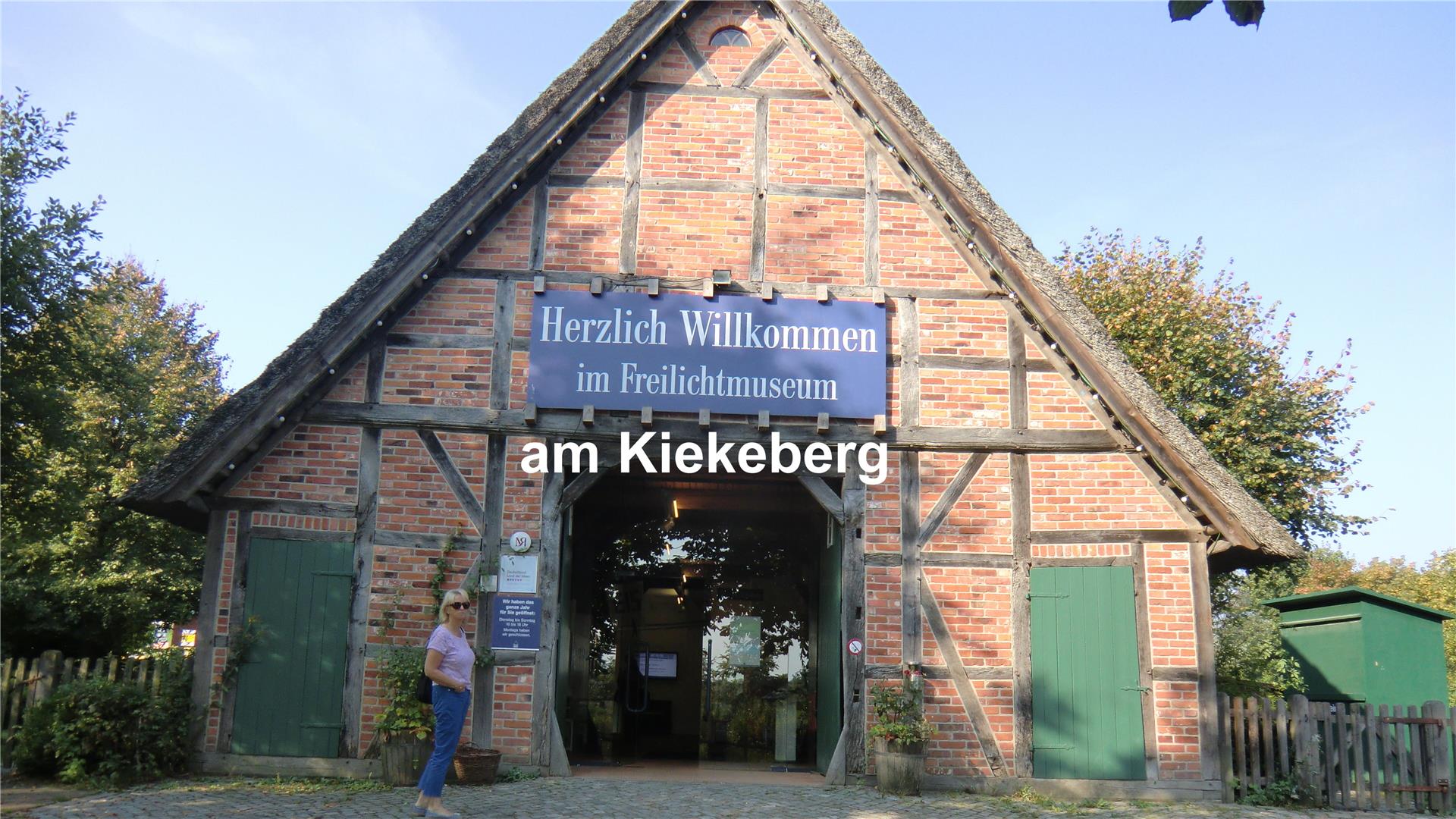 Auch die Museumsanlage am Kiekeberg wird während des Ausflugs besucht. 