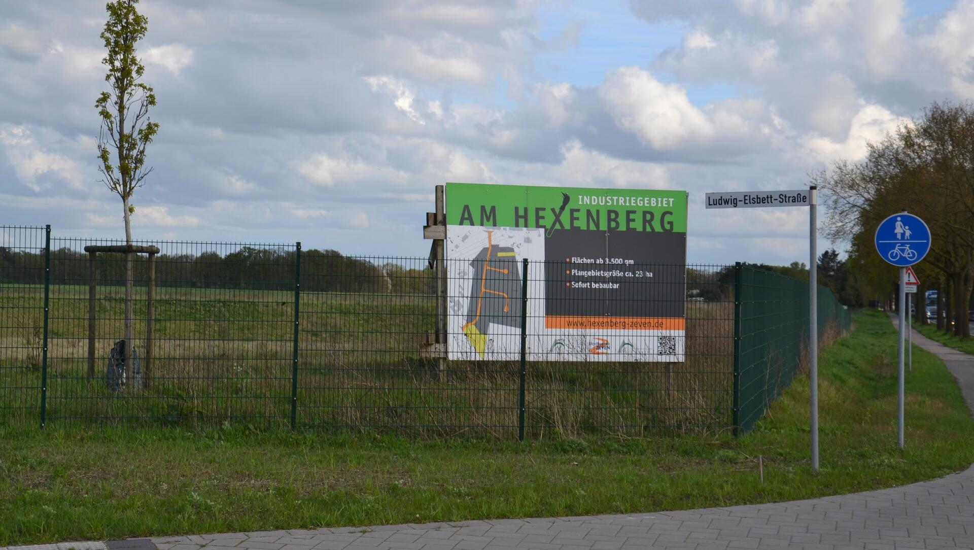 Werbeplakat für Industriegebiet Am Hexenberg in Zeven-Aspe