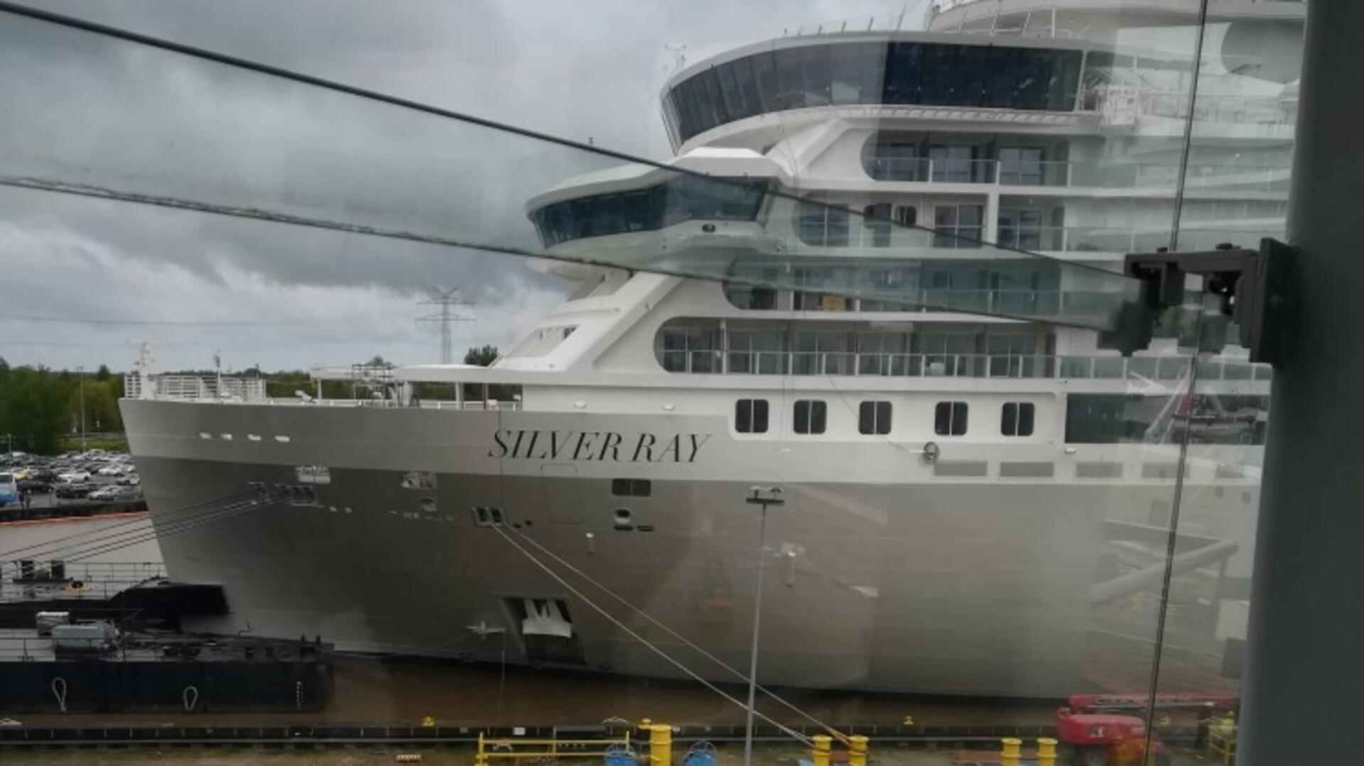 Auf der Meyer Werft bekamen die Besucher aus Wilstedt die „Silver Ray“ kurz vor der Überführung zu sehen.