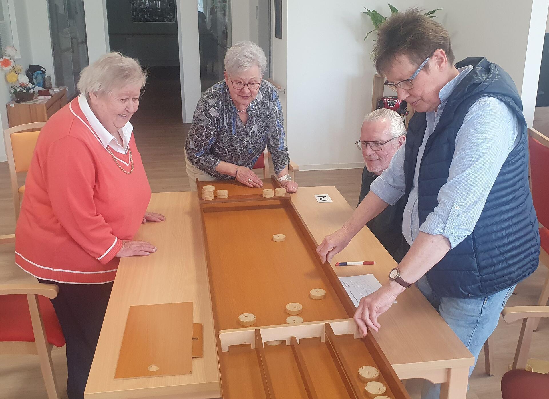 Foto vom letzten Jakkolo-Spielenachmittag.