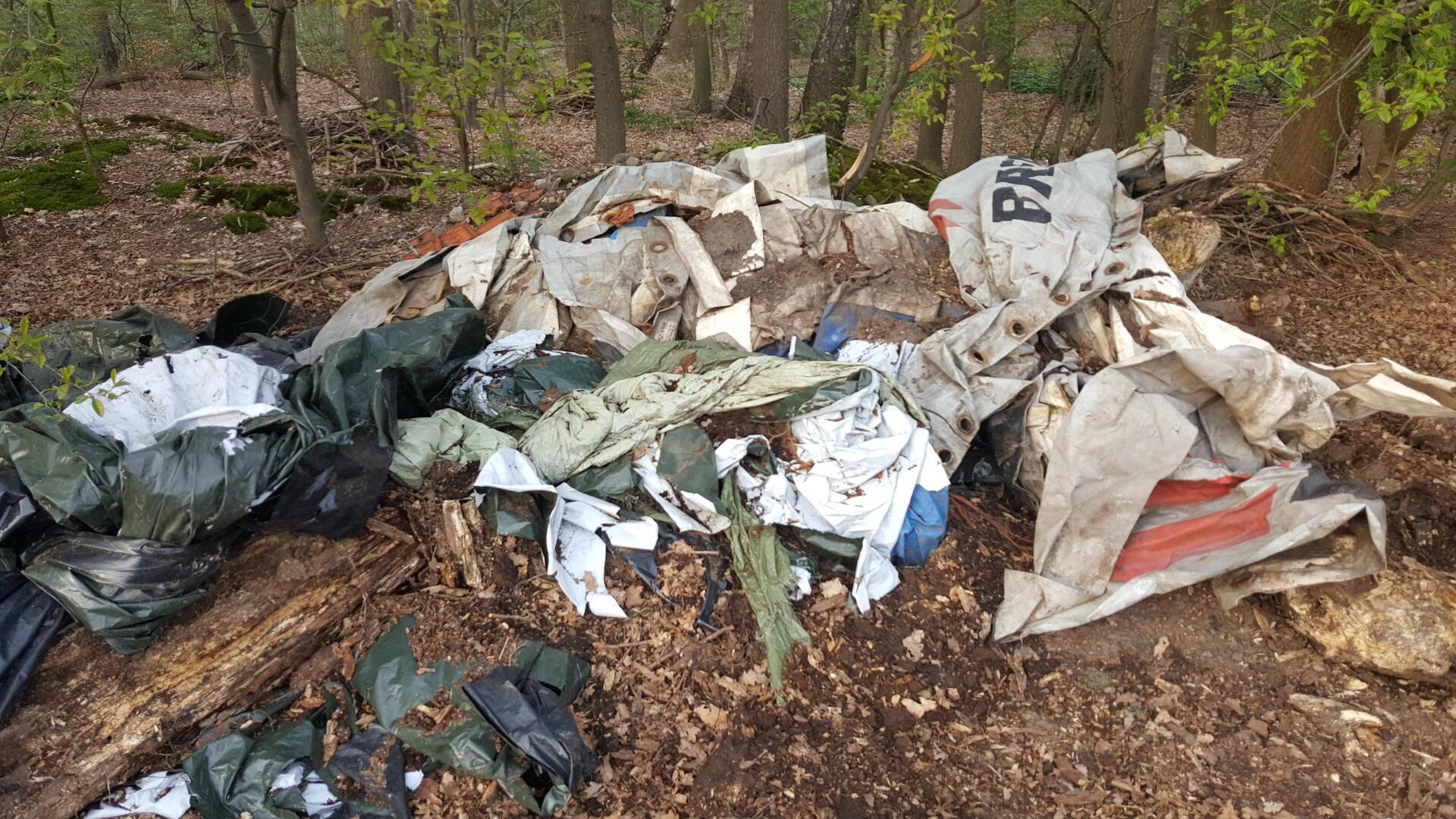 Folien im Landschaftsschutzgebiet Granstedter Wald