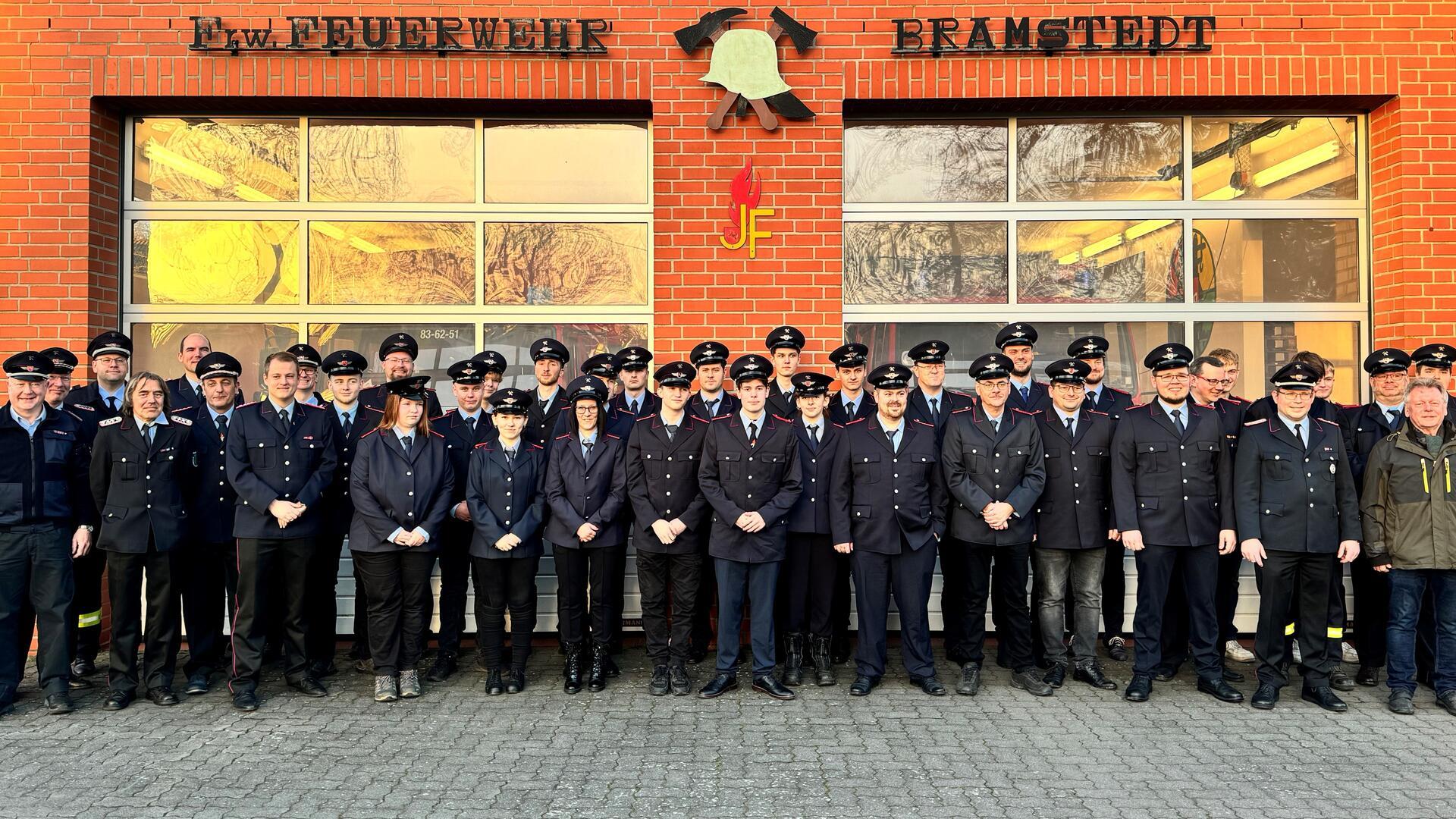 Ausbildung von Gerätekunde bis zum Erste-Hilfe-Lehrgang 