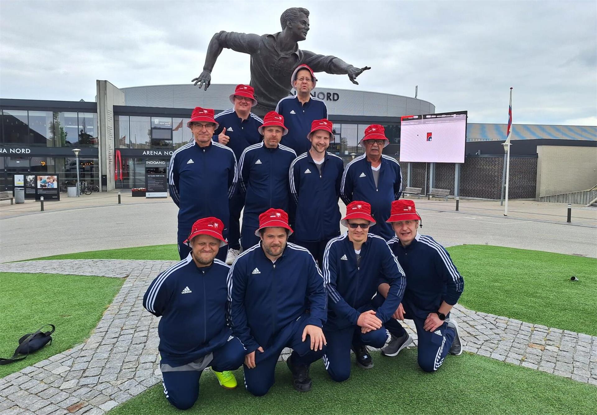 Werkstatt-Fußballmannschaft der Elbe-Weser Welten Bremerhaven posiert für ein Gruppenfoto