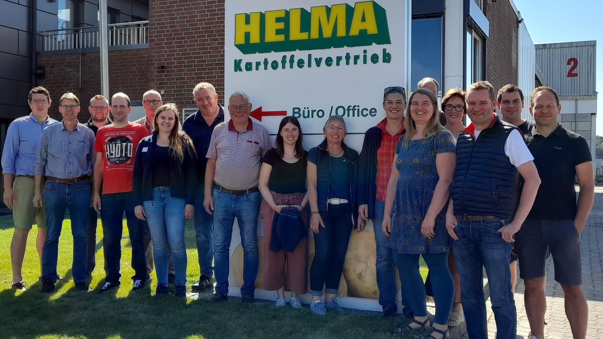 Vorstand des Landvolk-Kreisverbandes Bremervörde-Zeven zu Besuch bei der Firma Helma