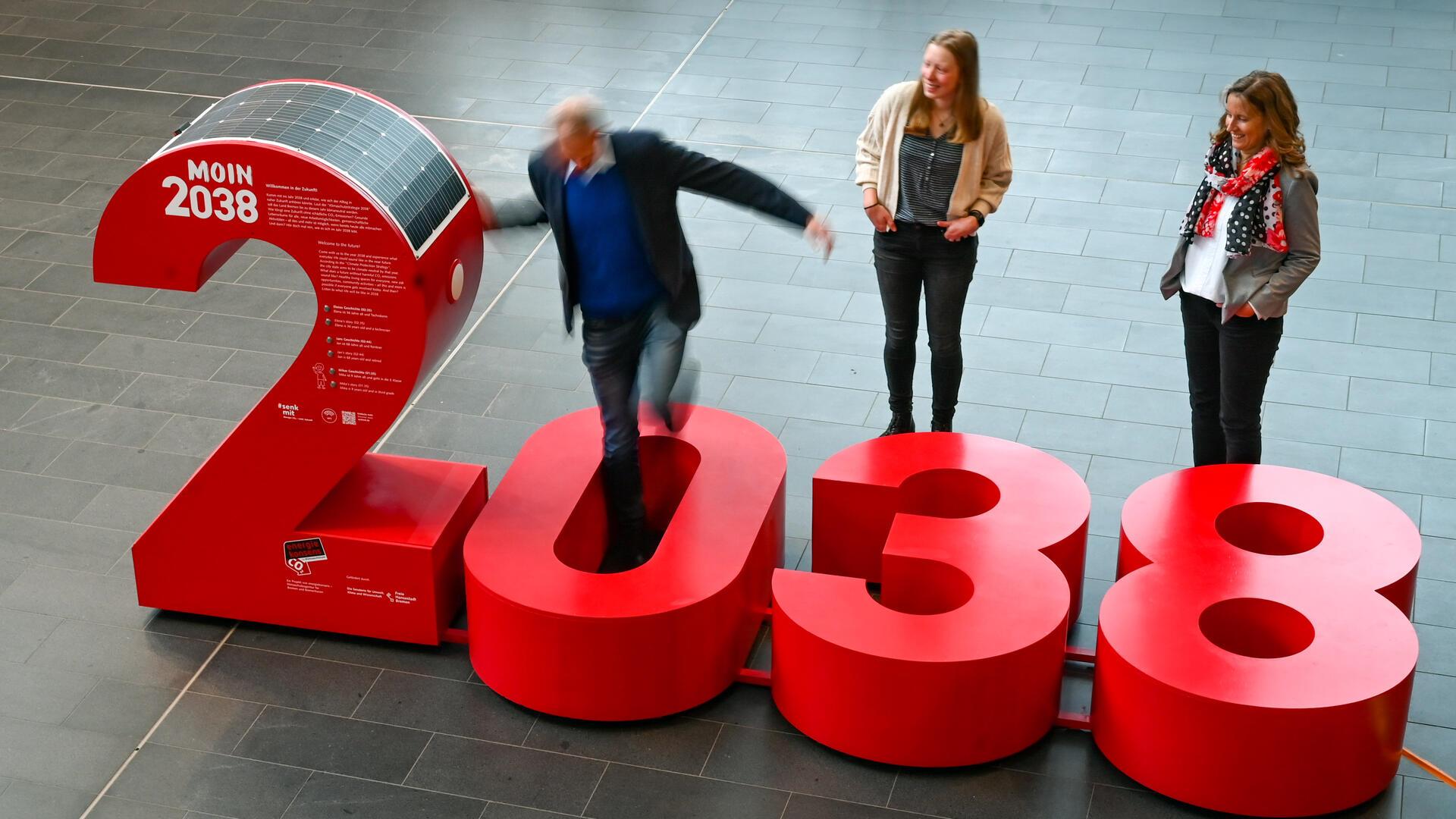 Mit Installation in Bremerhavens Klima-Zukunft 2038 blicken