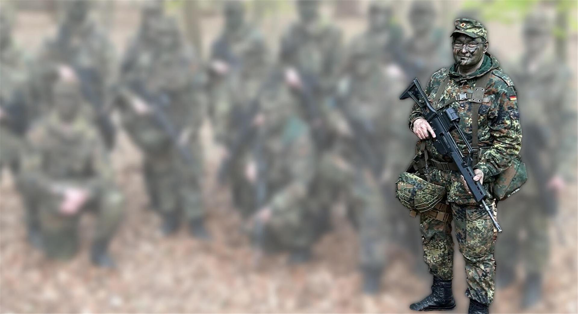 Christian Heske ist einer der ersten zwölf Zivilisten, die sich schon seit bald einem Jahr für die Heimatschutzkompanie Bremerhaven der Bundeswehr ausbilden lassen.