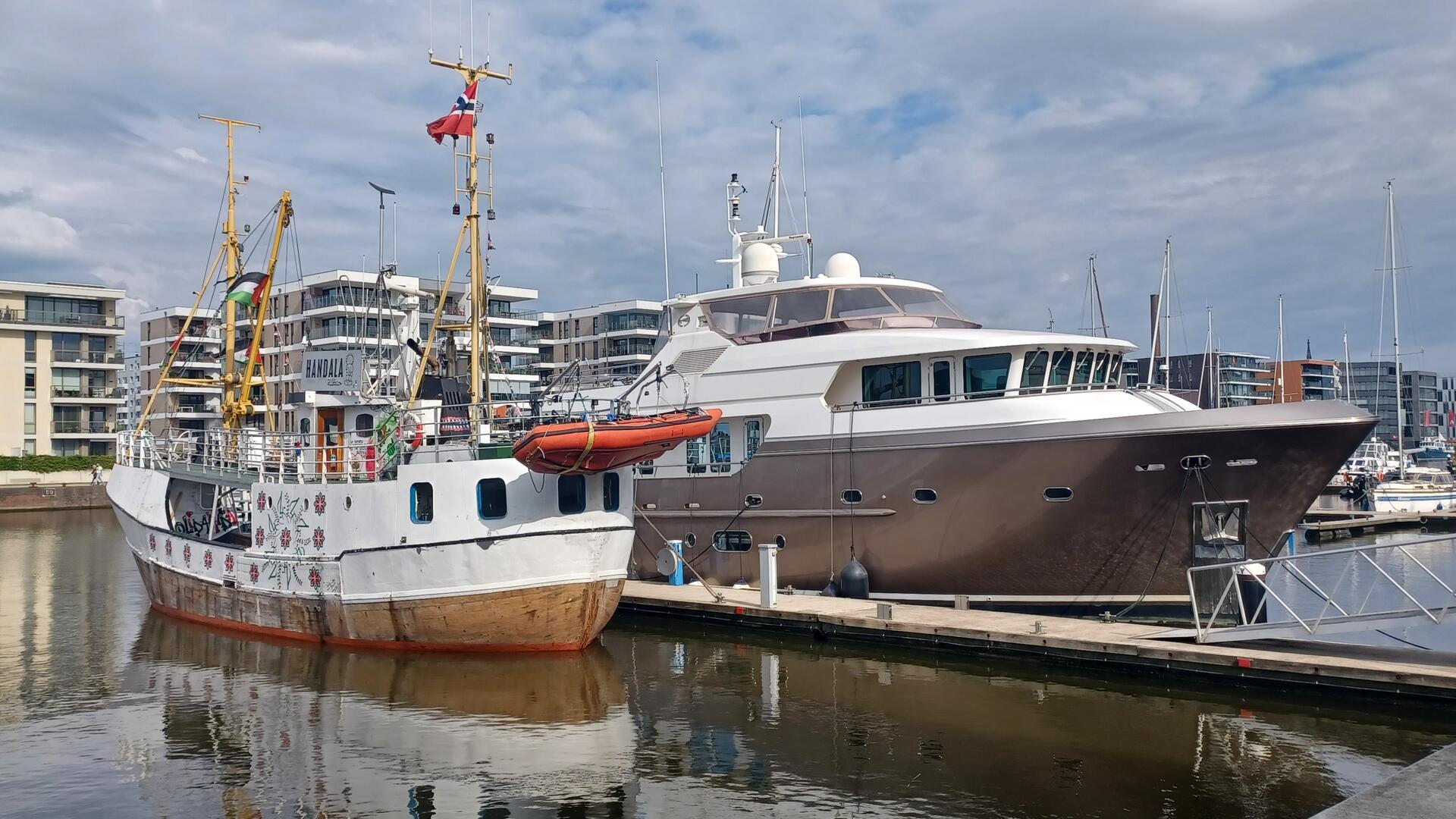 Handala im neuen Hafen.