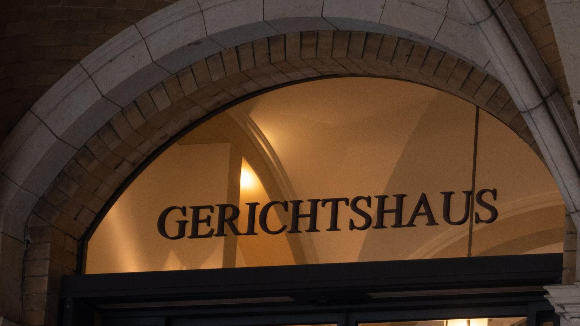 Gebäude Fenster Gerichtshaus