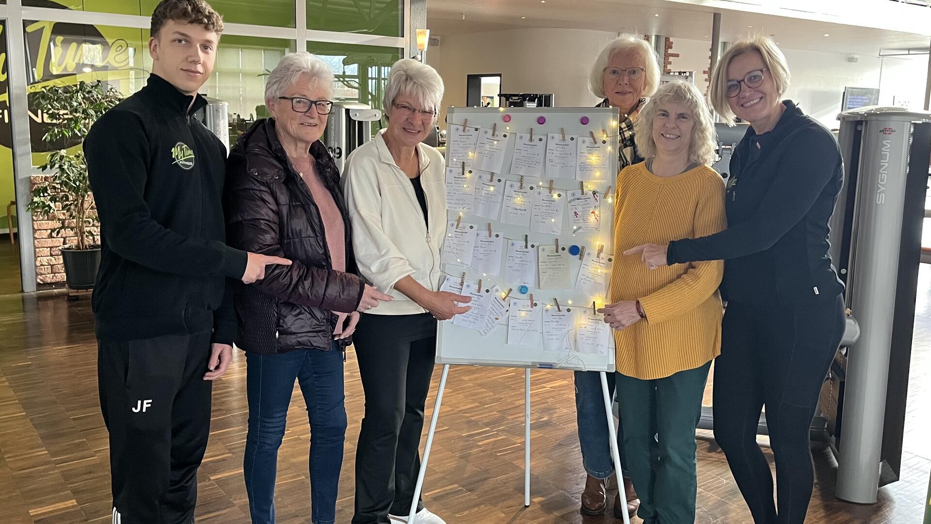 Das Orga-Team der diesjährigen Weihnachtswunschaktion für Kinder von Kunden der Tafel Bremervörde.