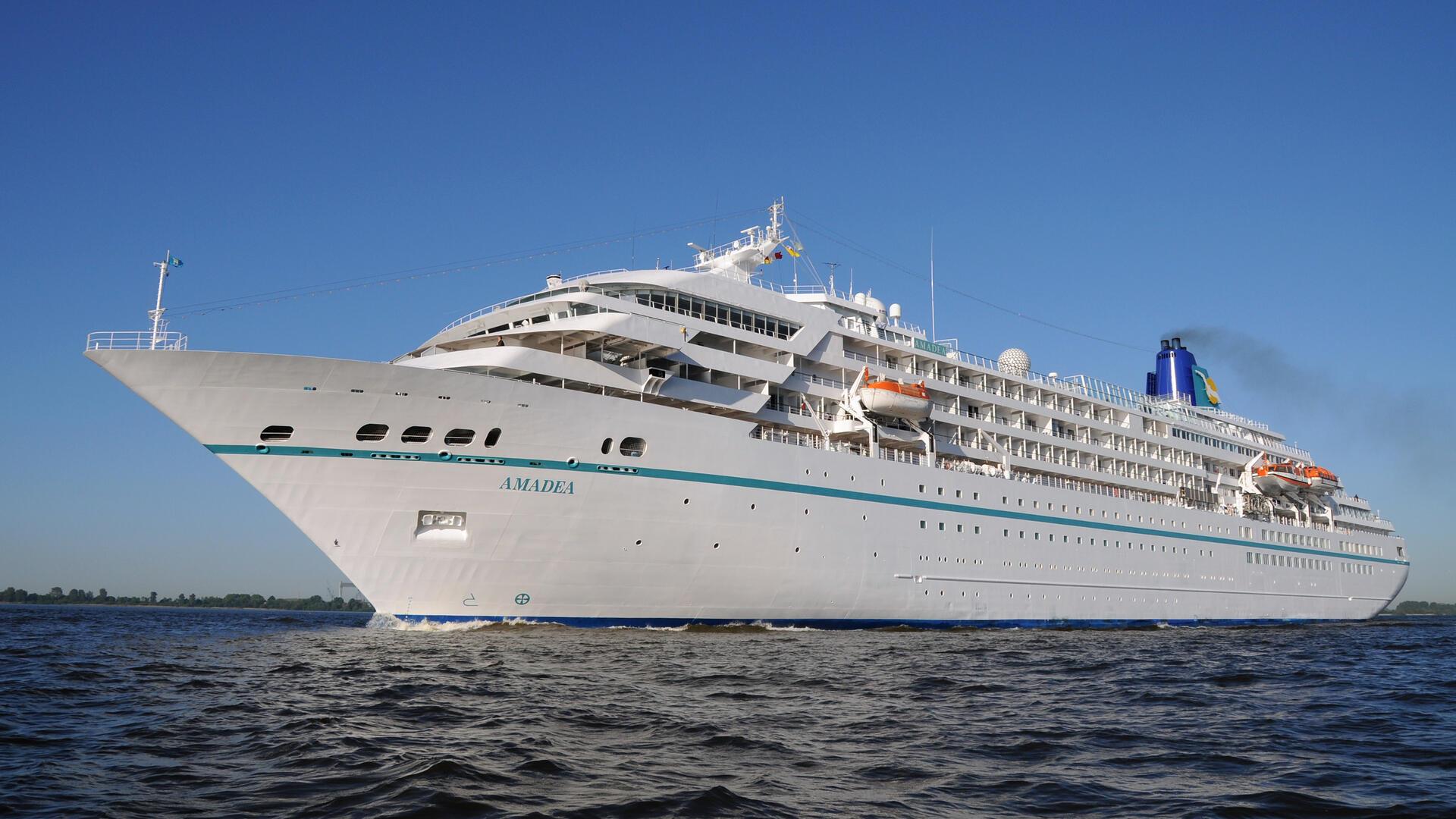 Das «Traumschiff», das Kreuzfahrtschiff «Amadea», kommt nach einem halben Jahr wieder in Bremerhaven an.