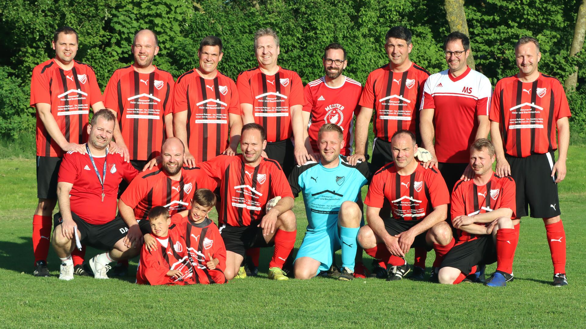 Das Ü40-Team der SG Selsingen/Sandbostel sicherte sich die Meisterschaft in der Liga Nord und damit die Teilnahme am Kreismeisterschaftsfinale. Die Partie gegen Süd-Meister SG Wörpetal wird am Freitag (19.30 Uhr) in Wilstedt ausgetragen.