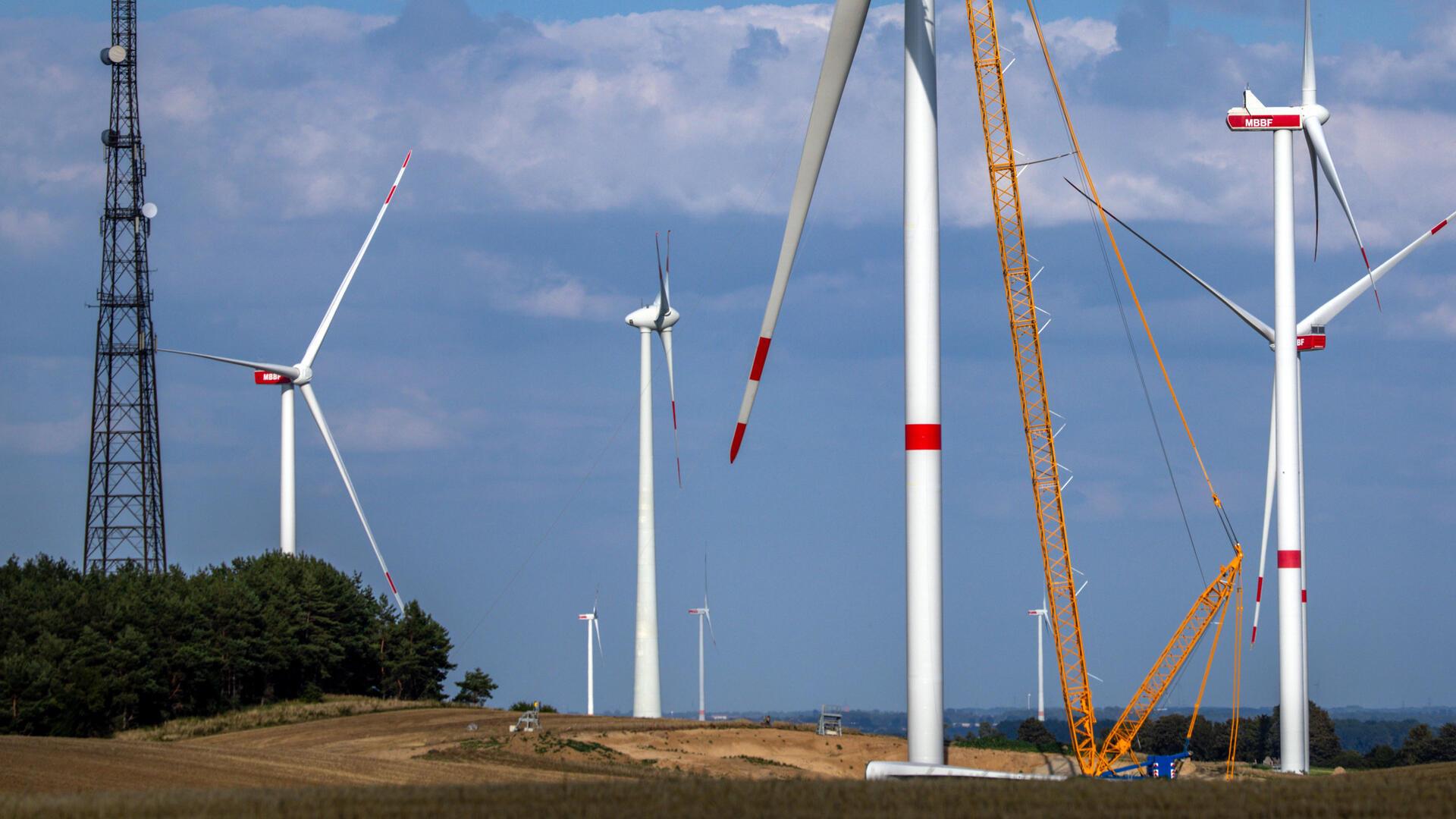 Das vom Kreistag beschlossene Regionale Raumordnungsprogramm liegt bis zum 29. November zur Einsichtnahme aus. Stellungnahmen zu Windkraft-Vorranggebieten können in diesem Zeitraum abgegeben werden.