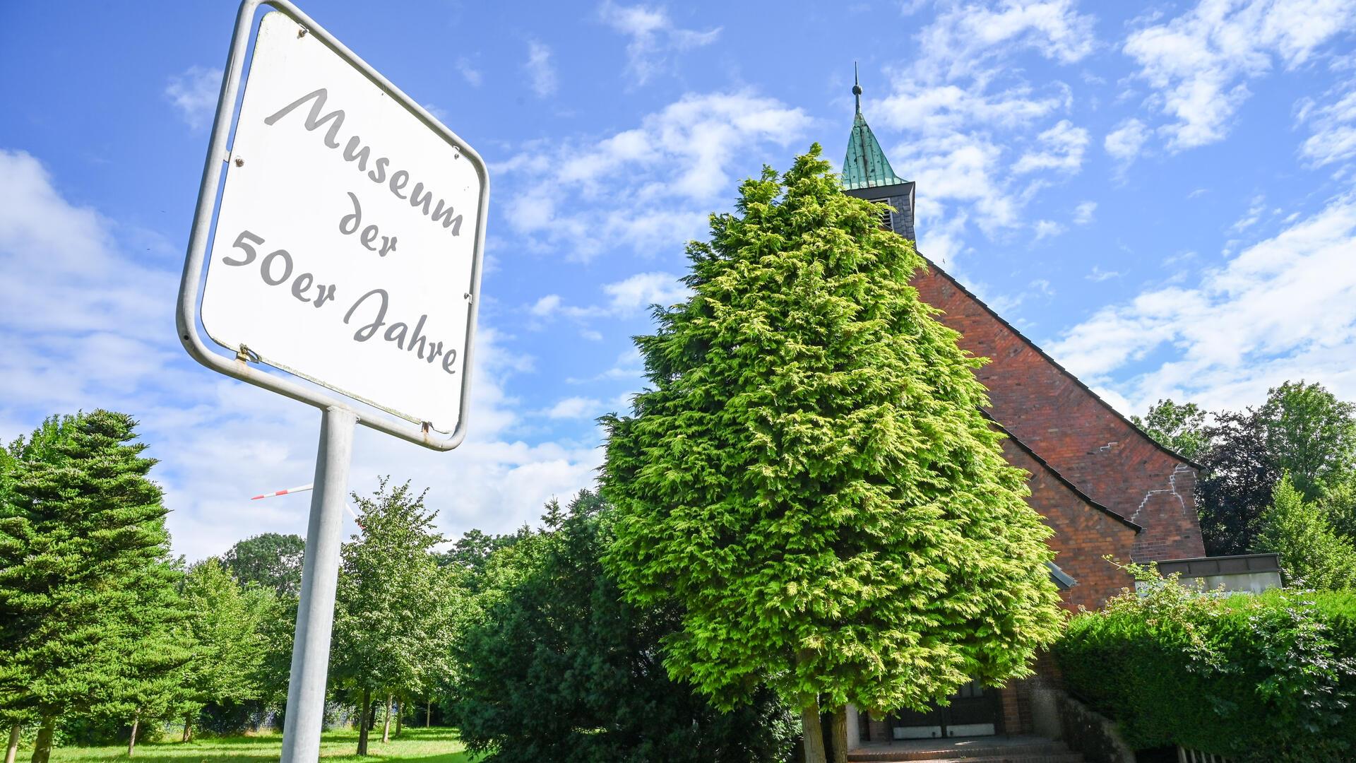 Dem Museum der 50er Jahre von Kerstin von Freytag Löringhoff droht der Rauswurf aus der amerikanischen Kirche auf dem Gelände der ehemaligen Carl-Schurz-Kaserne.