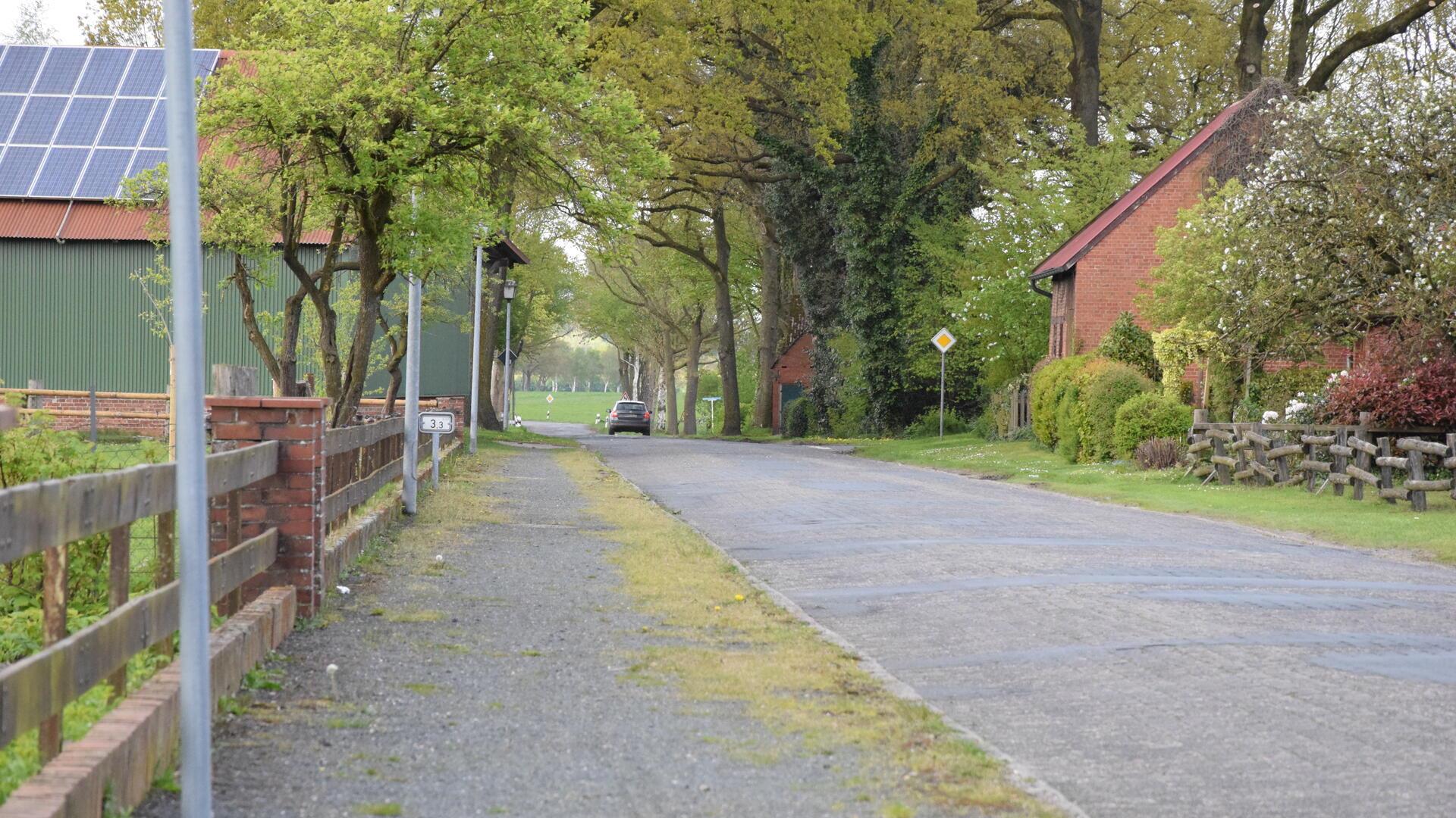 Der Ausbau der Rockstedter Straße in Ostereistedt, die hier zu sehen ist, soll 2024 ebenso beginnen wie in Rockstedt der gleiche an der Ostereistedter Straße.