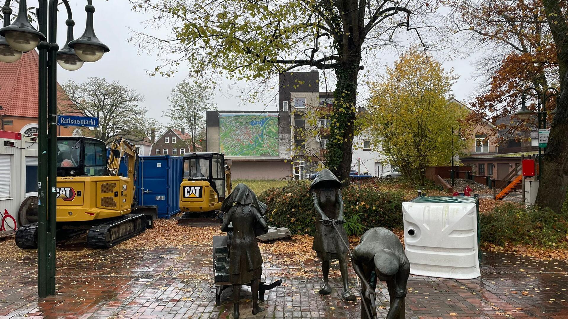 Der Bremervörder Rathausmarkt wird als Teil des Sanierungsgebietes „Innenstadt Mitte“ umgestaltet. Noch gibt es einigen Diskussionsbedarf.