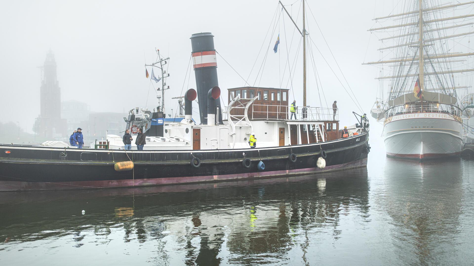 Der Dampfer Welle Bremen bekommt einen neuen Liegeplatz im Neuen Hafen.