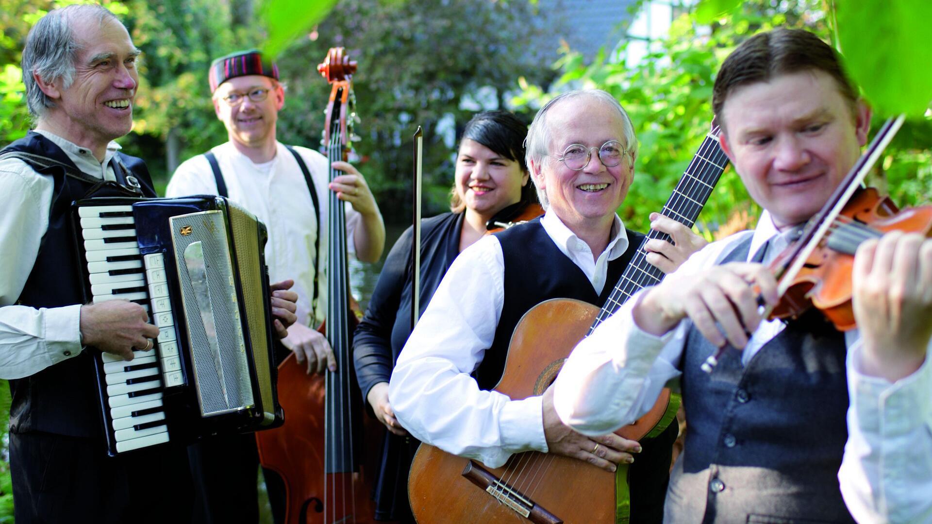 Der Vorverkauf für das Konzert von Cladatje (Klezmer-Musik) am 14. Juni im Ludwig-Harms-Haus ist gestartet.