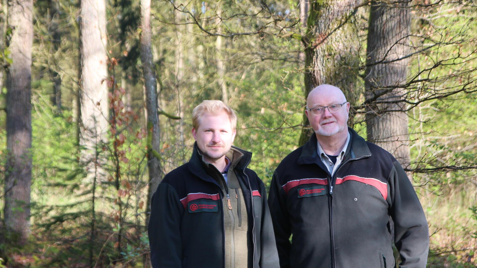 Der neue Pressesprecher Jobst-Marten Böttger, rechts sein Vorgänger Knut Sierk.