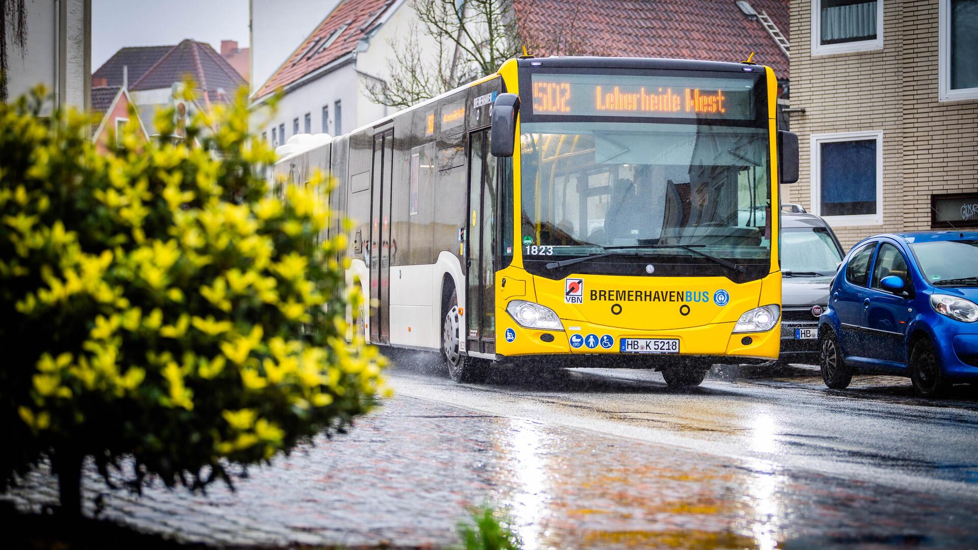 Symbolfoto Nahverkehr Bremerhaven: Bremerhavenbus im Stadtgebiet Lehe. Foto: Hartmann