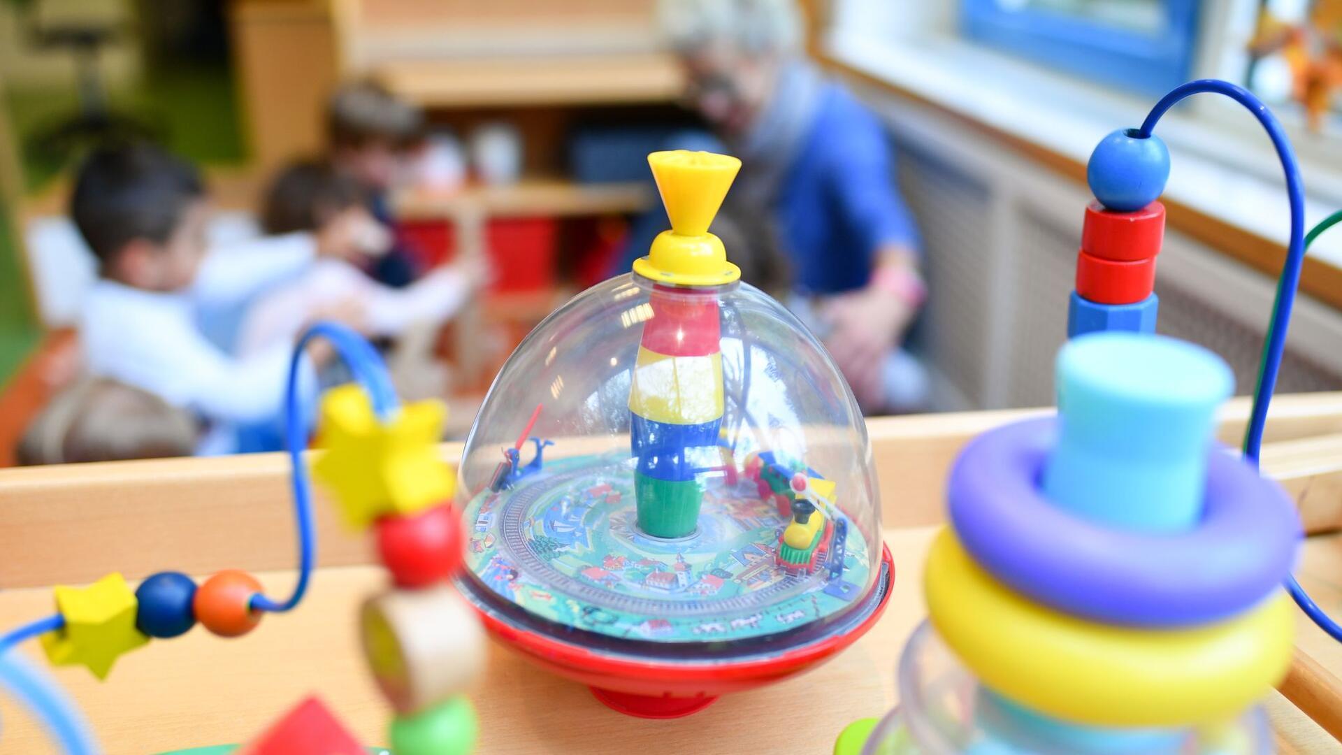 Die Betreuung ihrer Kinder in einer Kindertagesstätte ist für viele Eltern mittlerweile unerlässlicher Bestandteil zur Organisation ihres Berufsalltags.