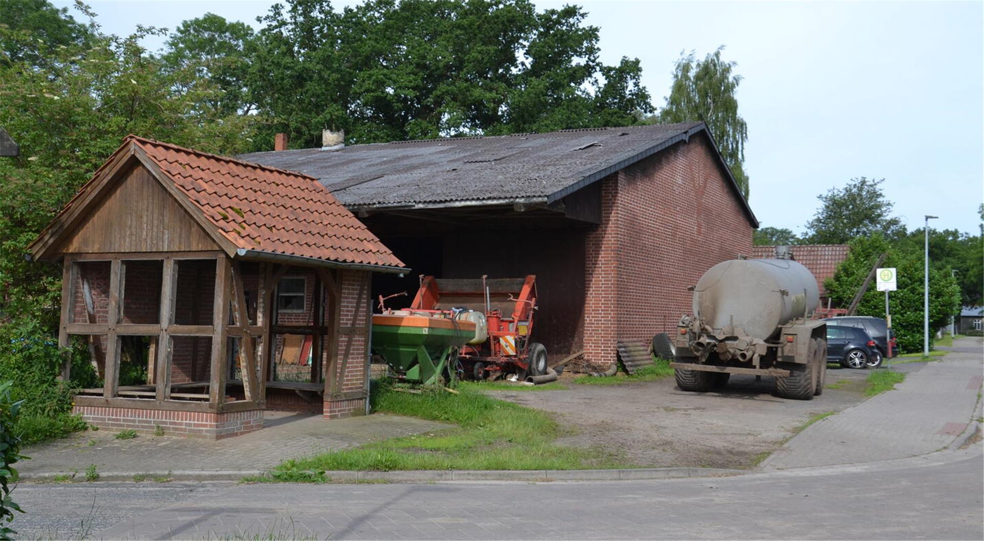 Die Bushaltestelle Mulmshorner Straße in Nartum.