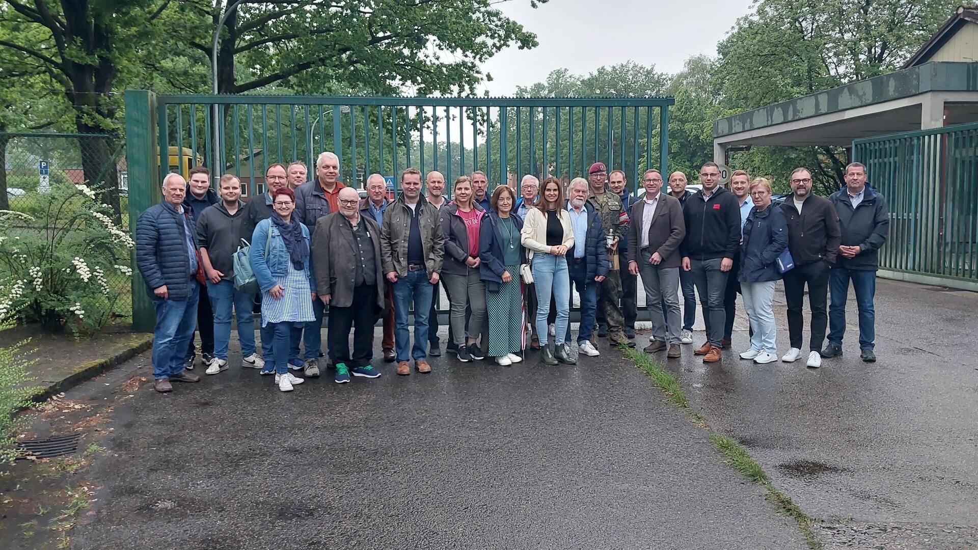 Die Christdemokraten besuchten vor Kurzem die Kaserne Seedorf.