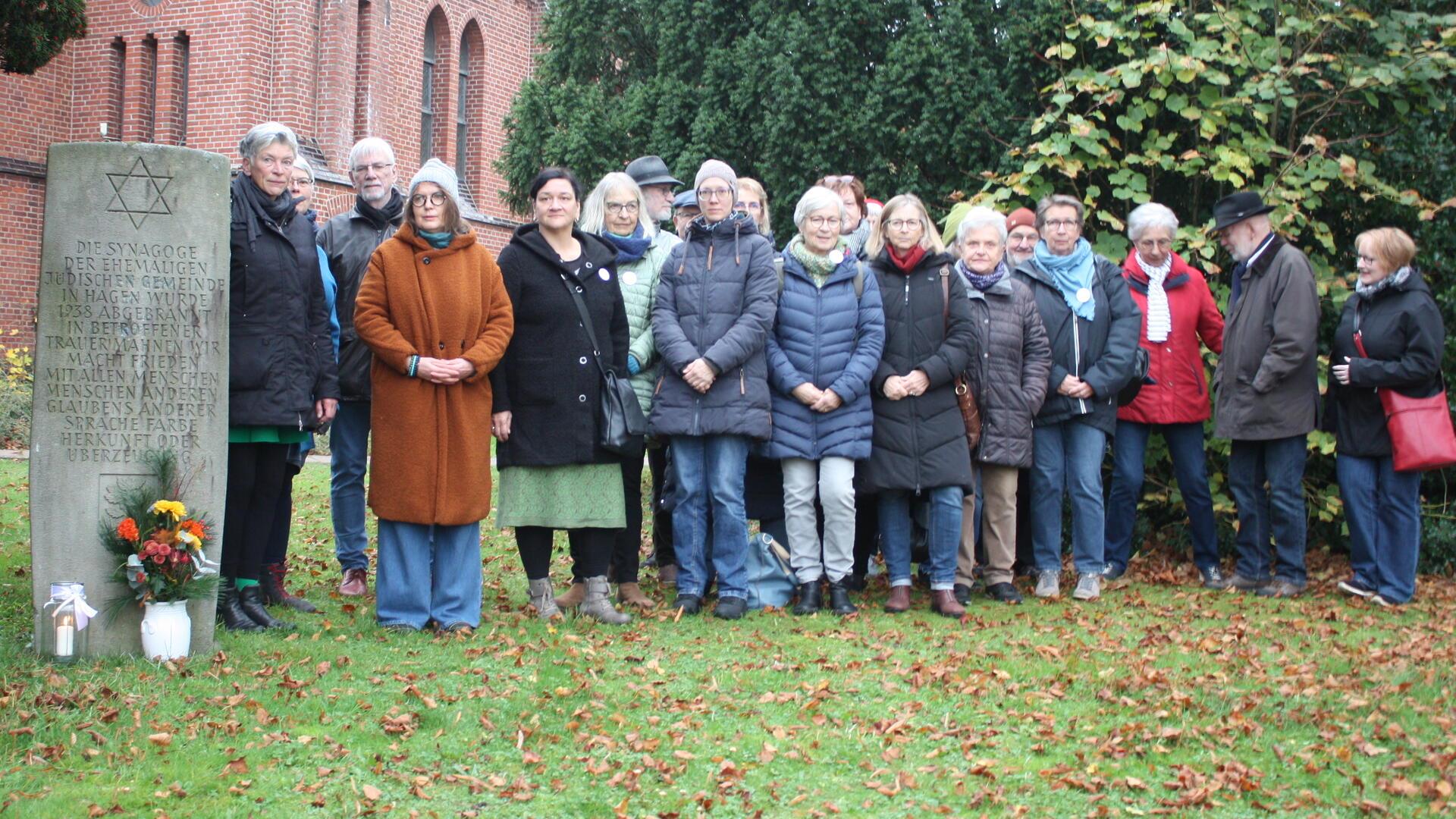 Gedenkveranstaltung am Synagogenstein an der Martin-Luther-Kirche in Hagen