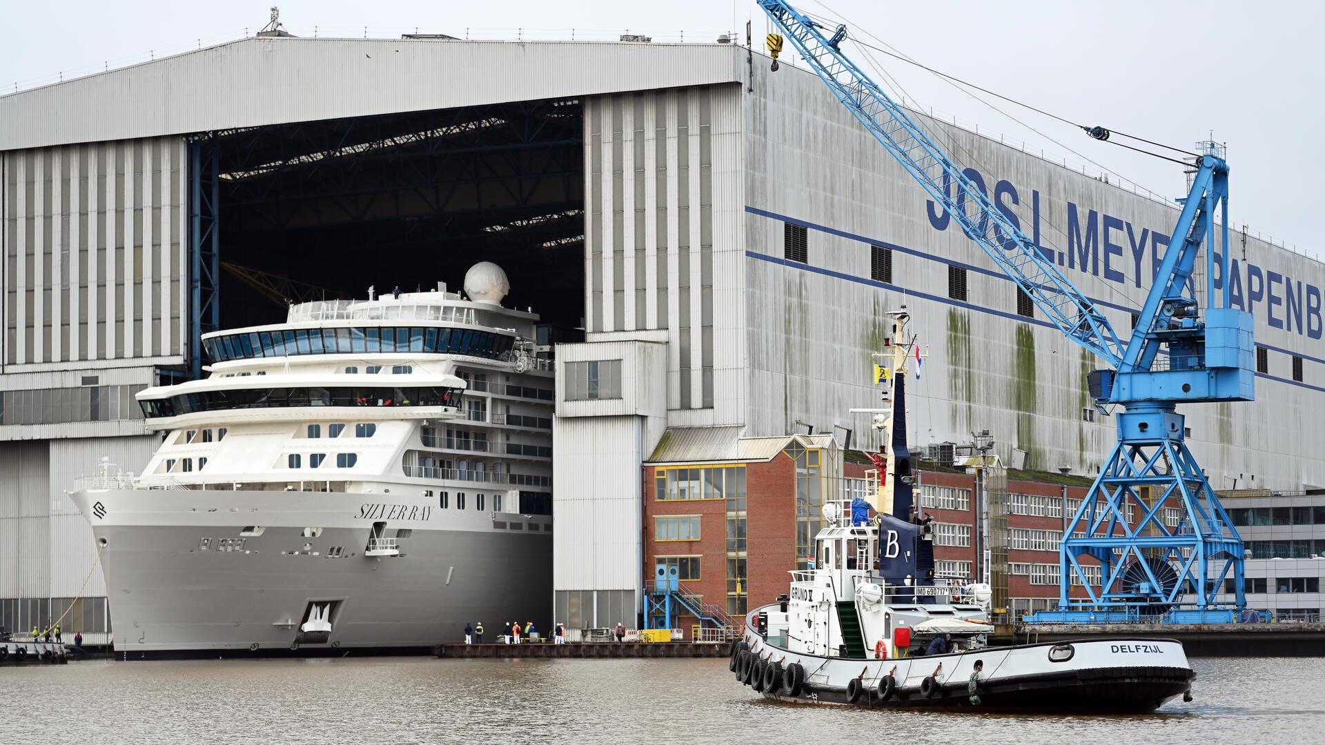 Die Papenburger Meyer Werft plant den Abbau von rund 440 Arbeitsplätzen.