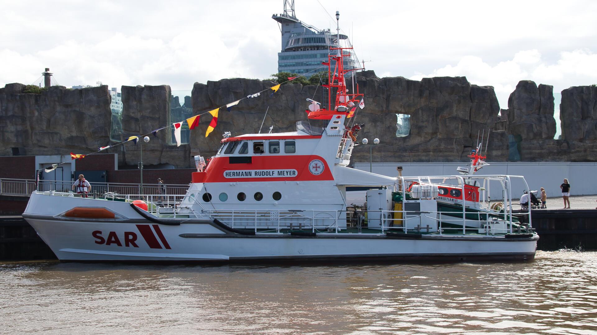 Die Seenotretter der „Hermann Rudolf Meyer“ veranstalten ein „Open Ship“.