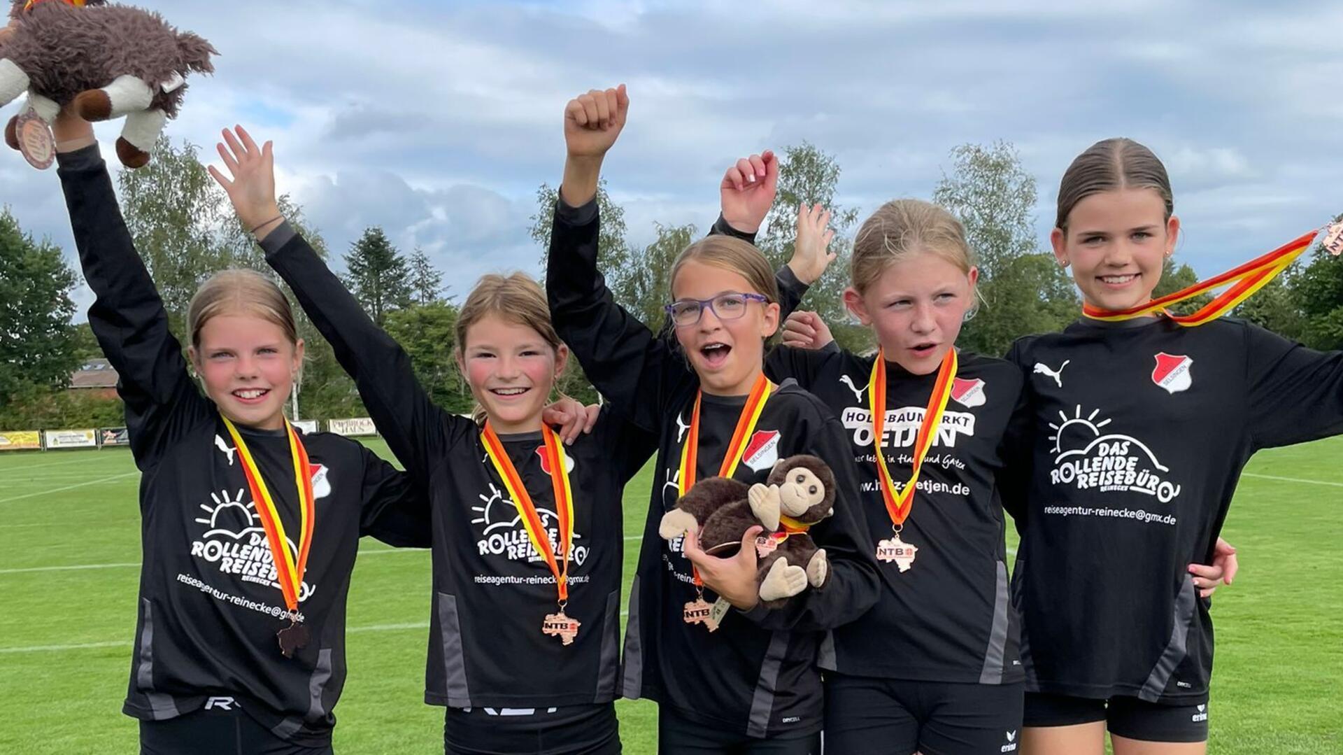  Selsinger U12-Faustballerinnen 