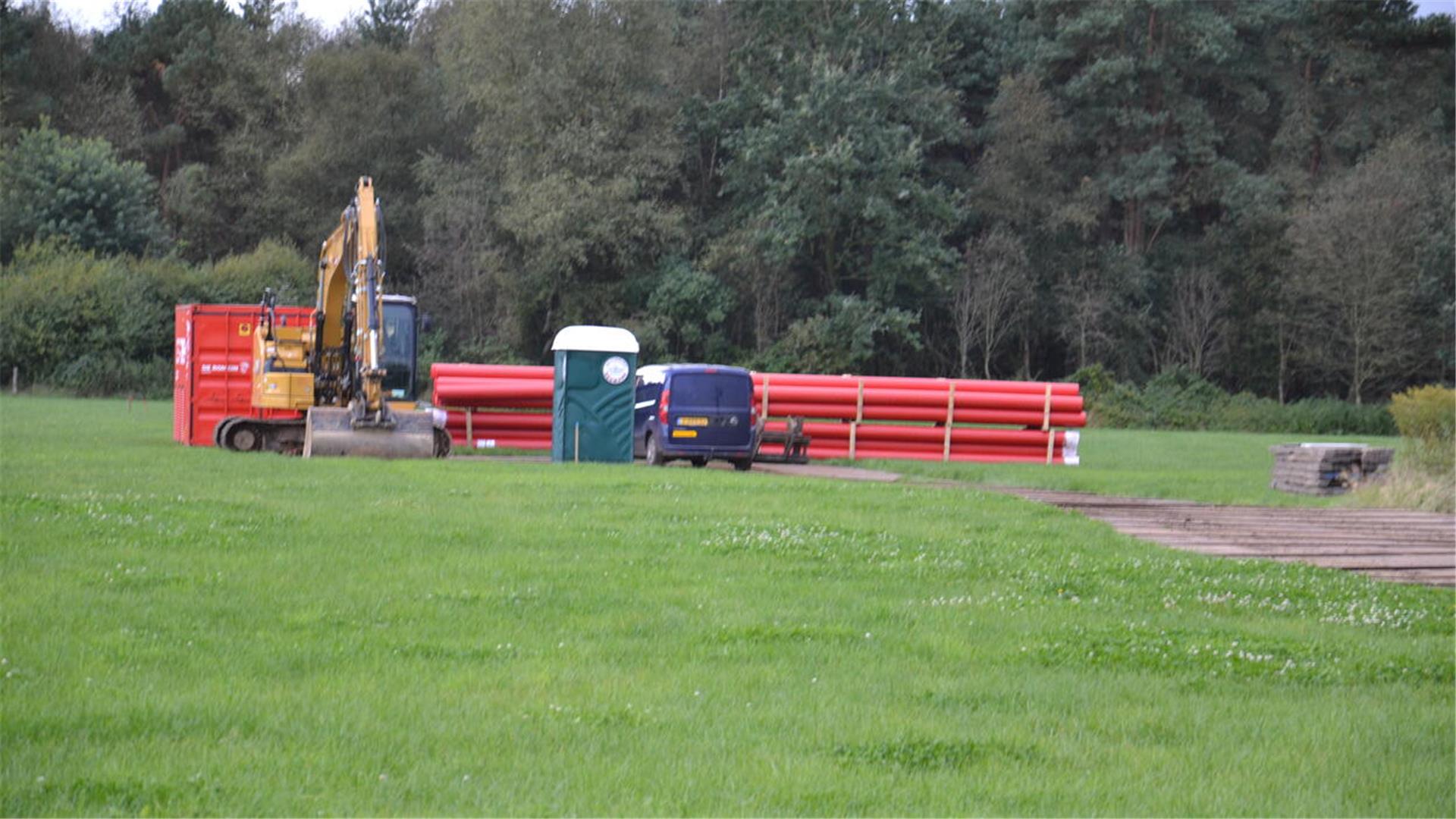 Die Suedlink-Baustelle südlich der Autobahn auf Höhe der Waldsiedlung Hatzte. 