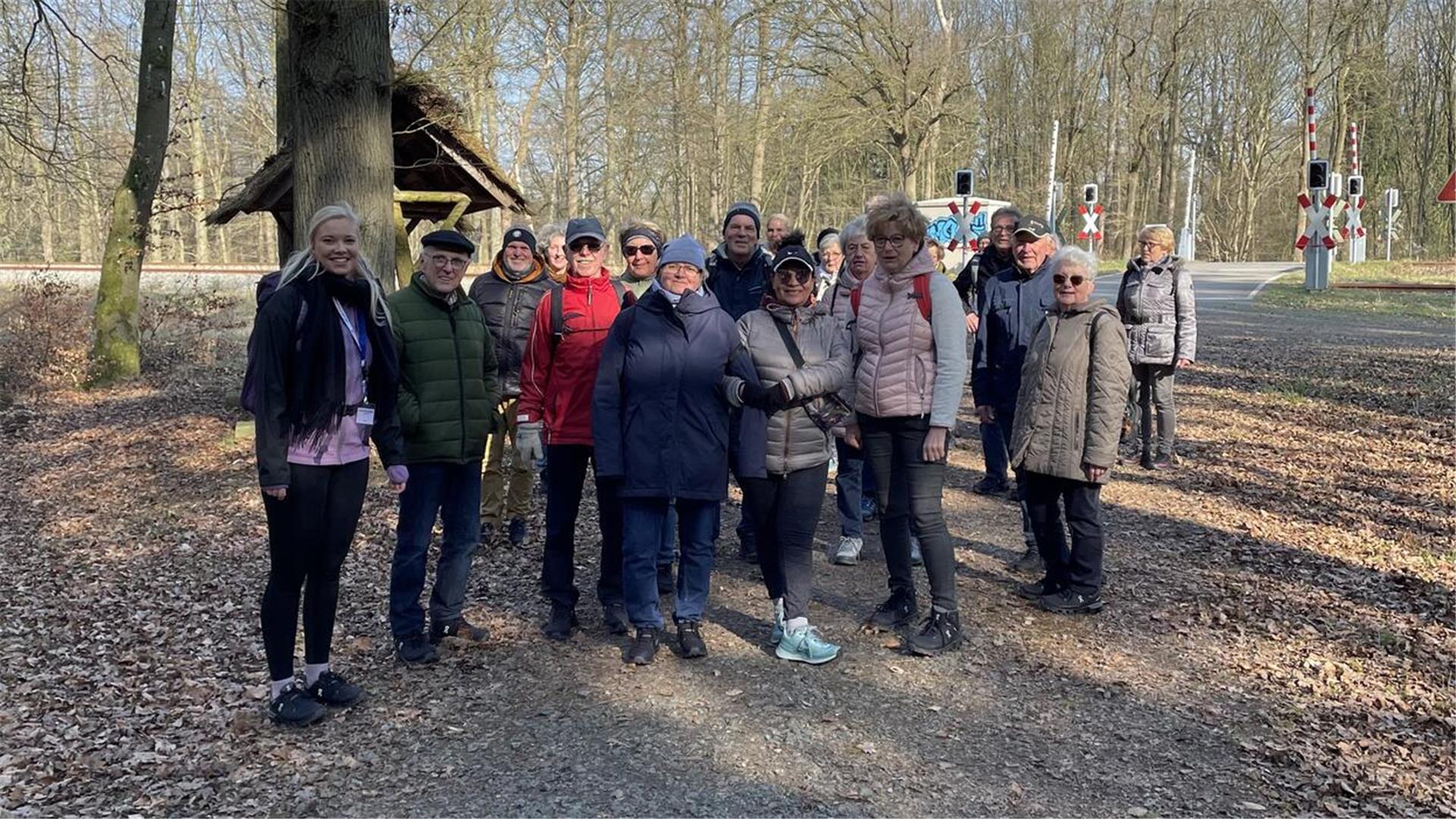 Die Teilnehmerinnen und Teilnehmer des von Mode Steffen organisierten Wandertages.