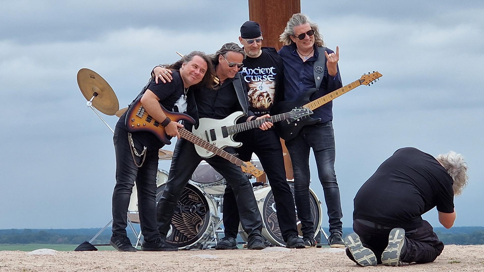 Die Video-Dreharbeiten zum Song „Forevermore“ der Band Ancient Curse fanden in der Festung Grauerort in Stade statt.