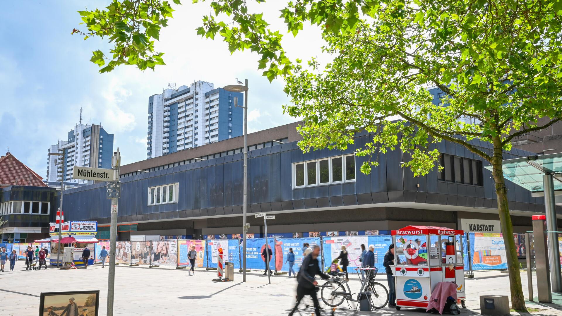 Die ehemalige Karstadt-Immobilie ziert immer noch Bremerhavens Innenstadt.