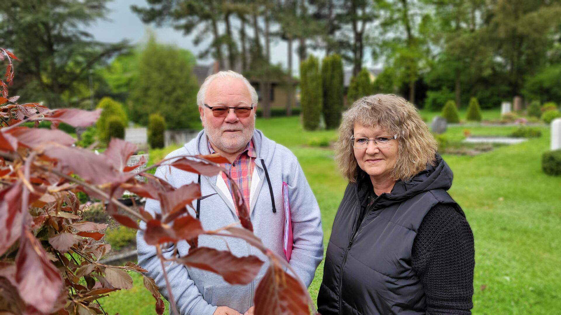 Friedhof Midlum, Sabine und Eberhard Stenschke