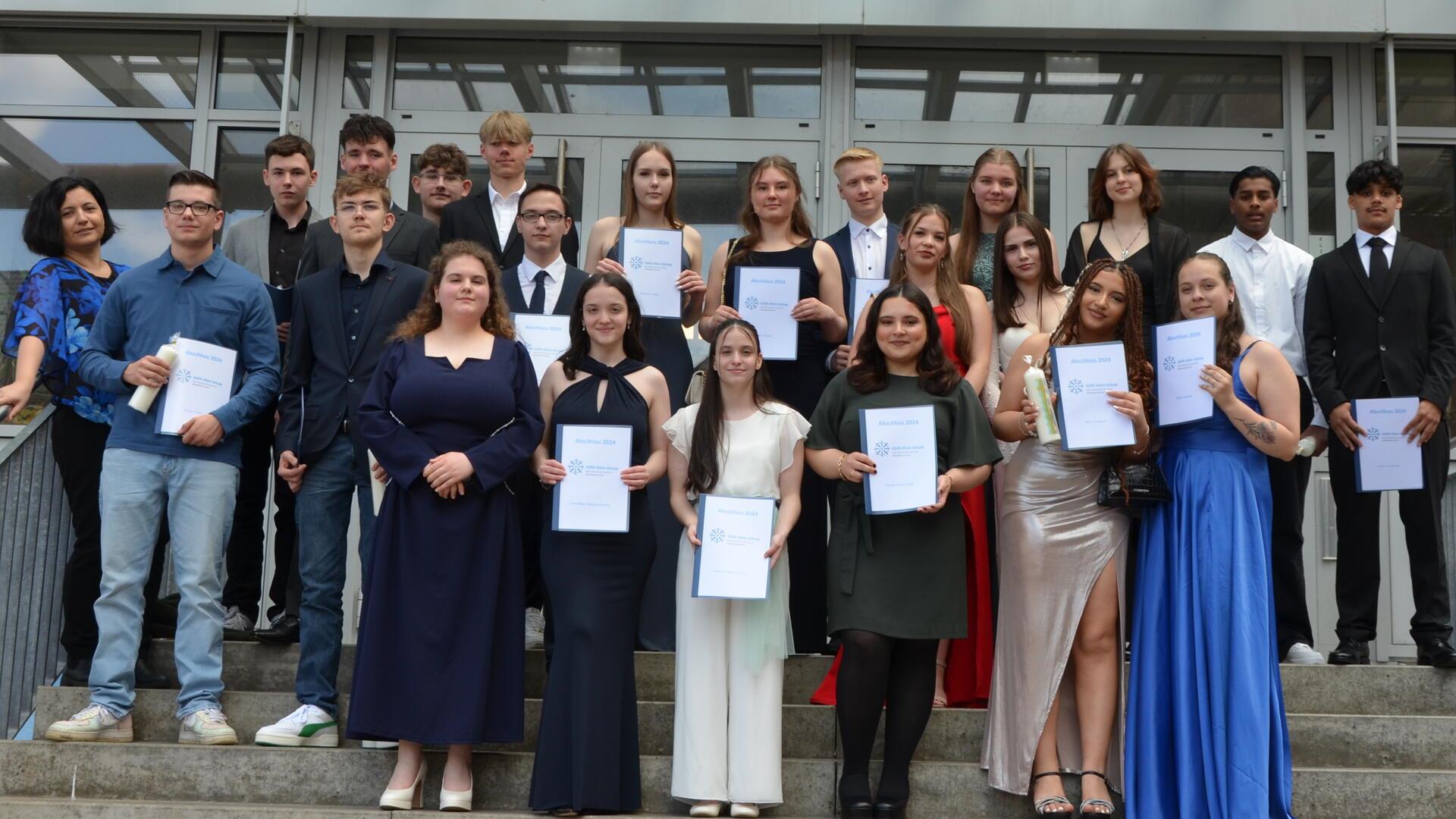 Edith-Stein-Schule, Klasse 10.2: Aleksandra Belov, Darja Berger, Lennox Casanova...