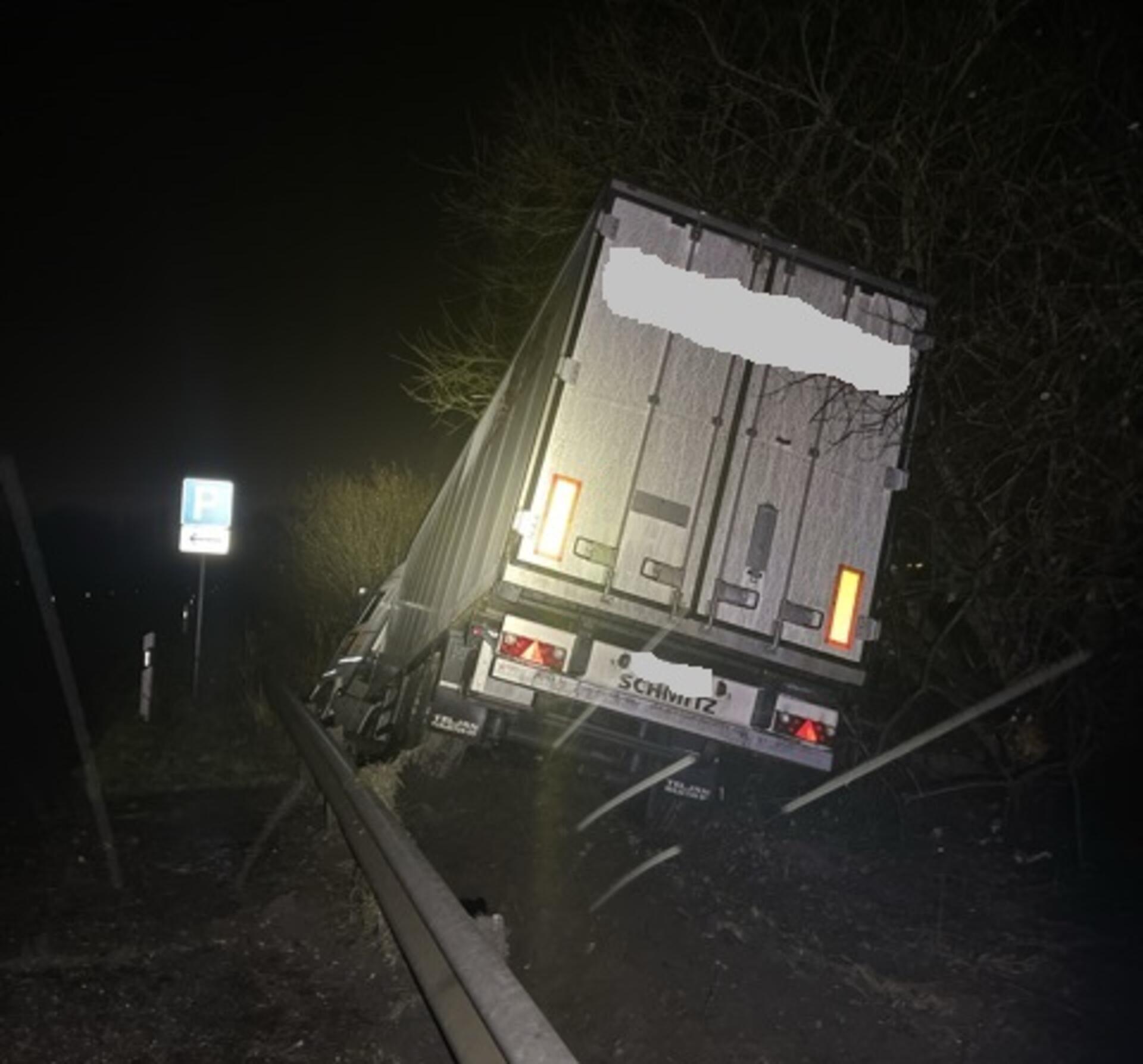 Unfall Lkw Sattelzug