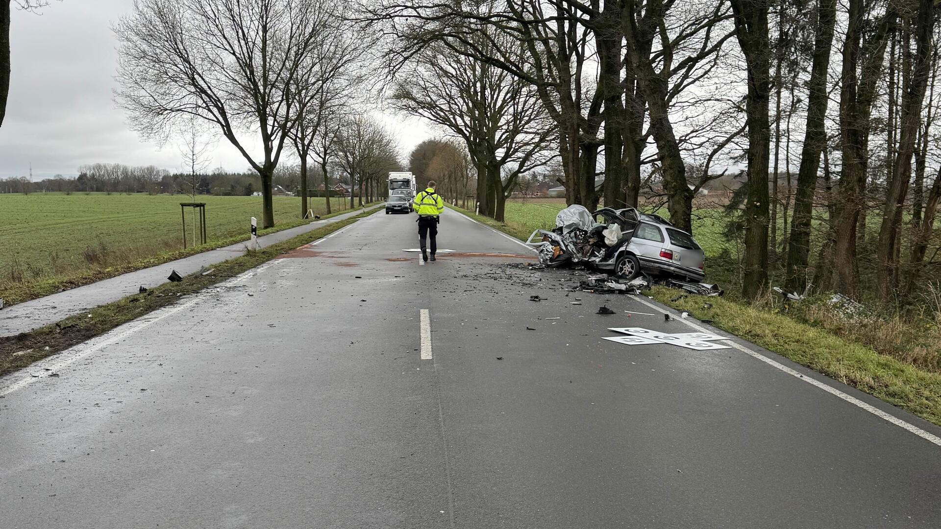 Ein schwerer Unfall ereignete sich am Donnerstag auf der B71 nahe Gyhum.