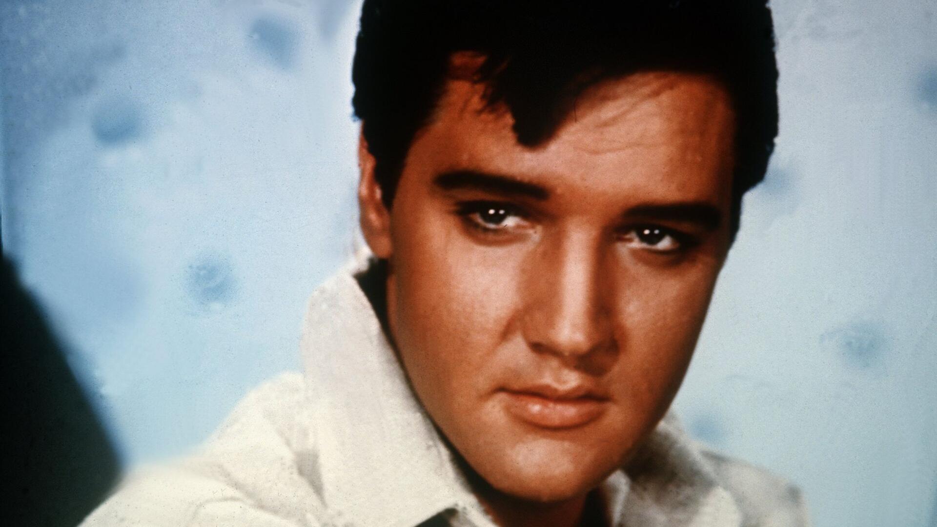 Elvis Presley hätte im Januar seinen 90. Geburtstag gefeiert. Den erlebt er zwar leider nicht mehr, gefeiert wird aber trotzdem - am Sonntag im TiF Bremerhaven.