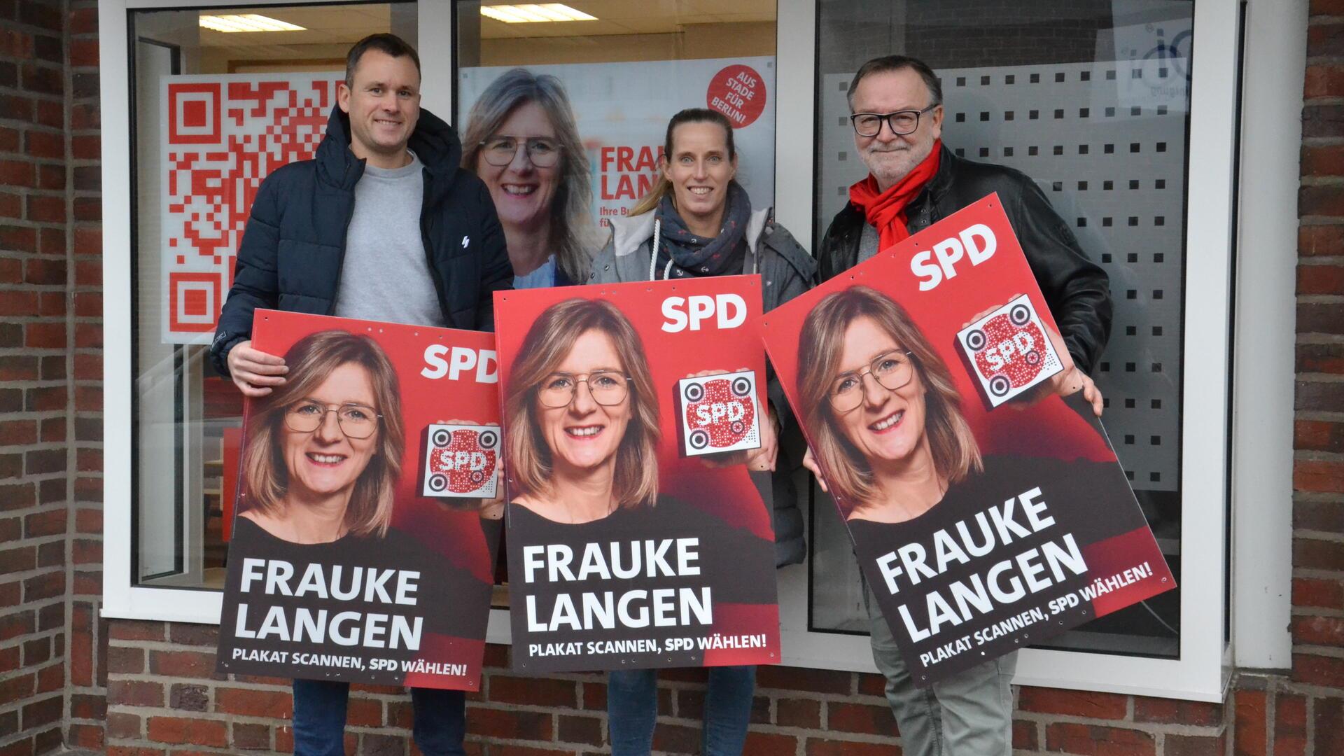 Fabian Bernert, Ines Olschewski und Michael Solty