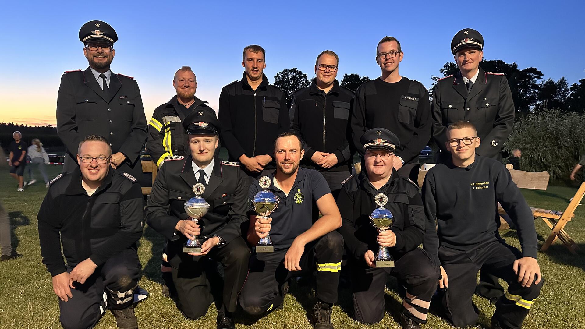 Das Foto zeigt die Mitglieder der Feuerwehr Kalbe