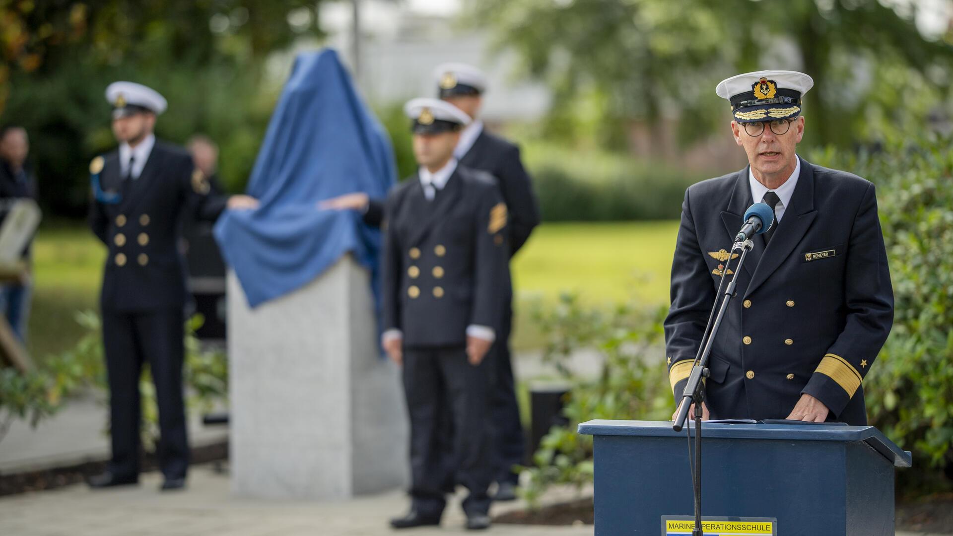 Flottillenadmiral der Marine Jens Nemeyer ist gebürtiger Bremerhavener und Ehrengast des Festaktes.