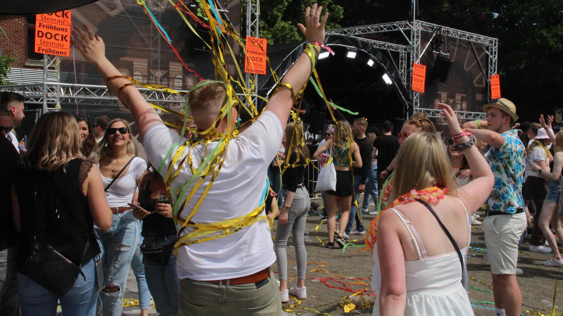 Ausgelassene Party, dafür steht der Frühtanz in Steinau.