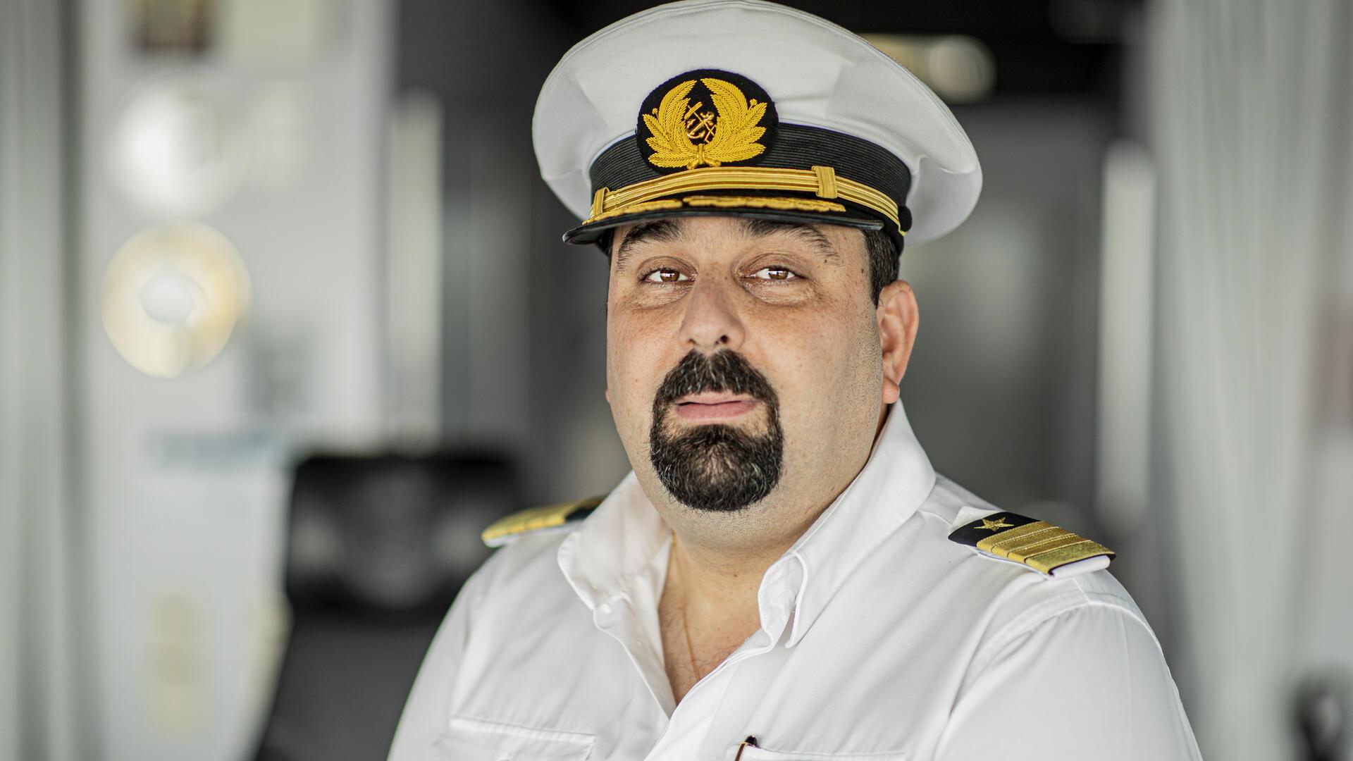 Führt die "Mein Schiff 3“ und traut Hochzeitspaare: Kapitän Panagiotis Varotsos.