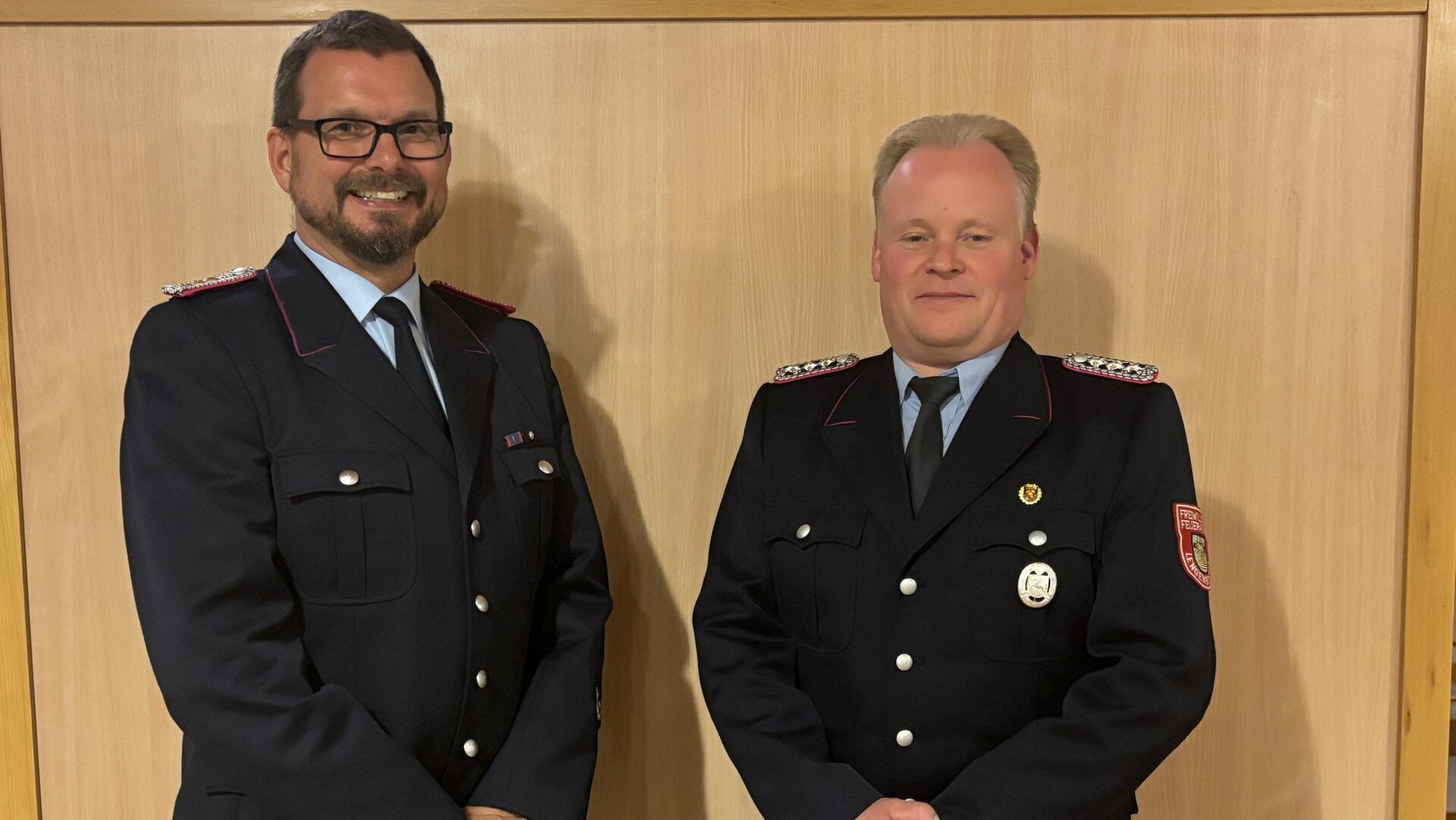 Gemeindebrandmeister Torben Henning (links) und sein neuer Stellvertreter Jörg Dreyer.